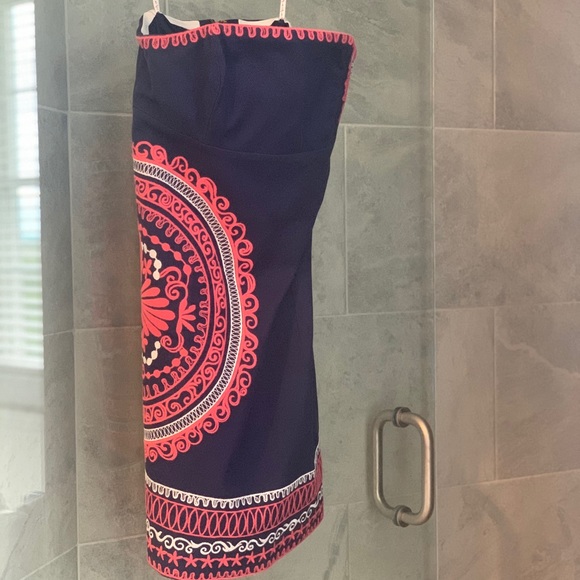 Lilly Pulitzer dress - Picture 2 of 6